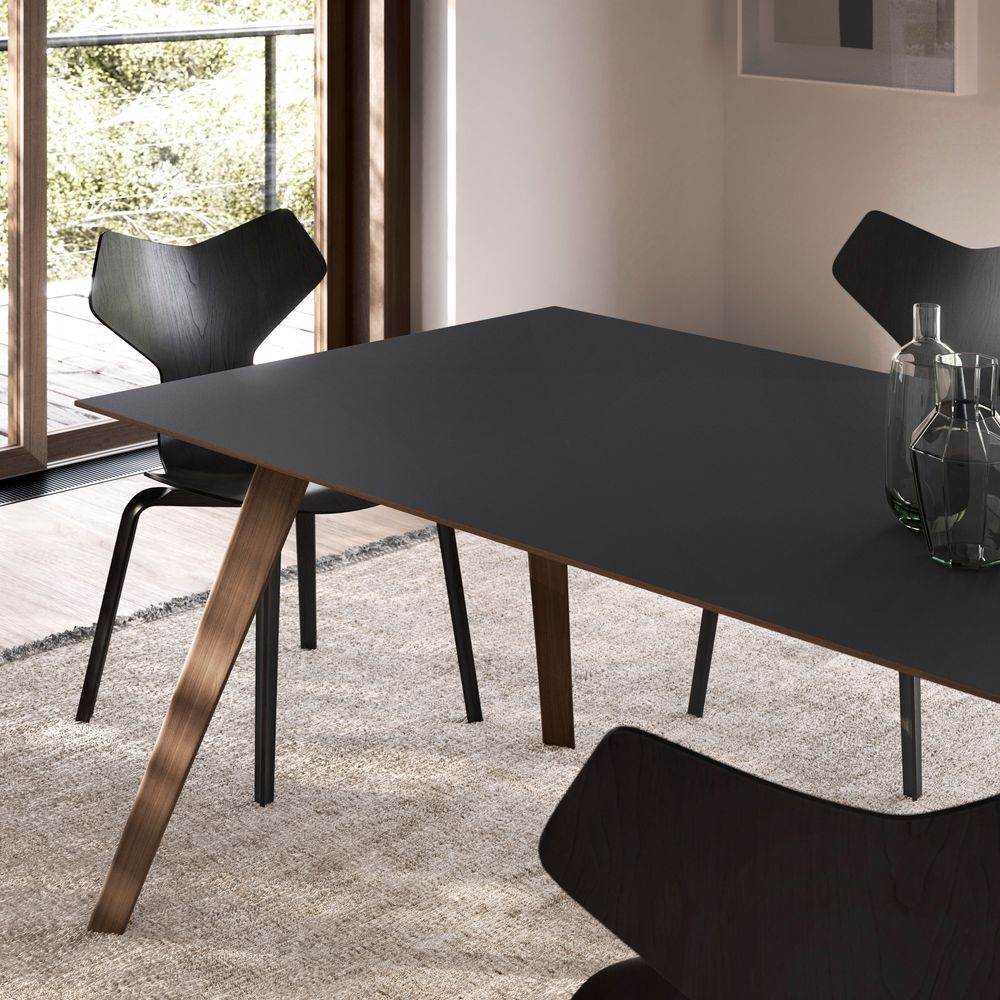 Dining Tables - Aise Table - TREKU