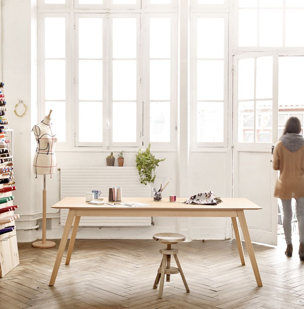 Dining Tables - Aise Table - TREKU