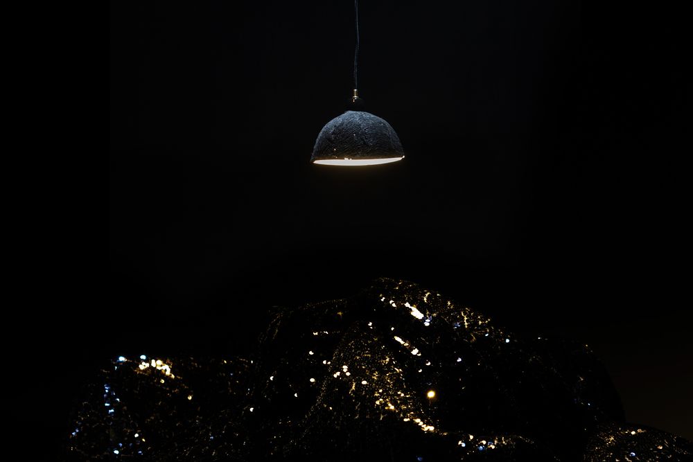 Unique pieces - FALAISE pendant lamp - MU - LUMINAIRES ET MATÉRIAUX EN POLYMÈRE MINÉRAL SOUPLE