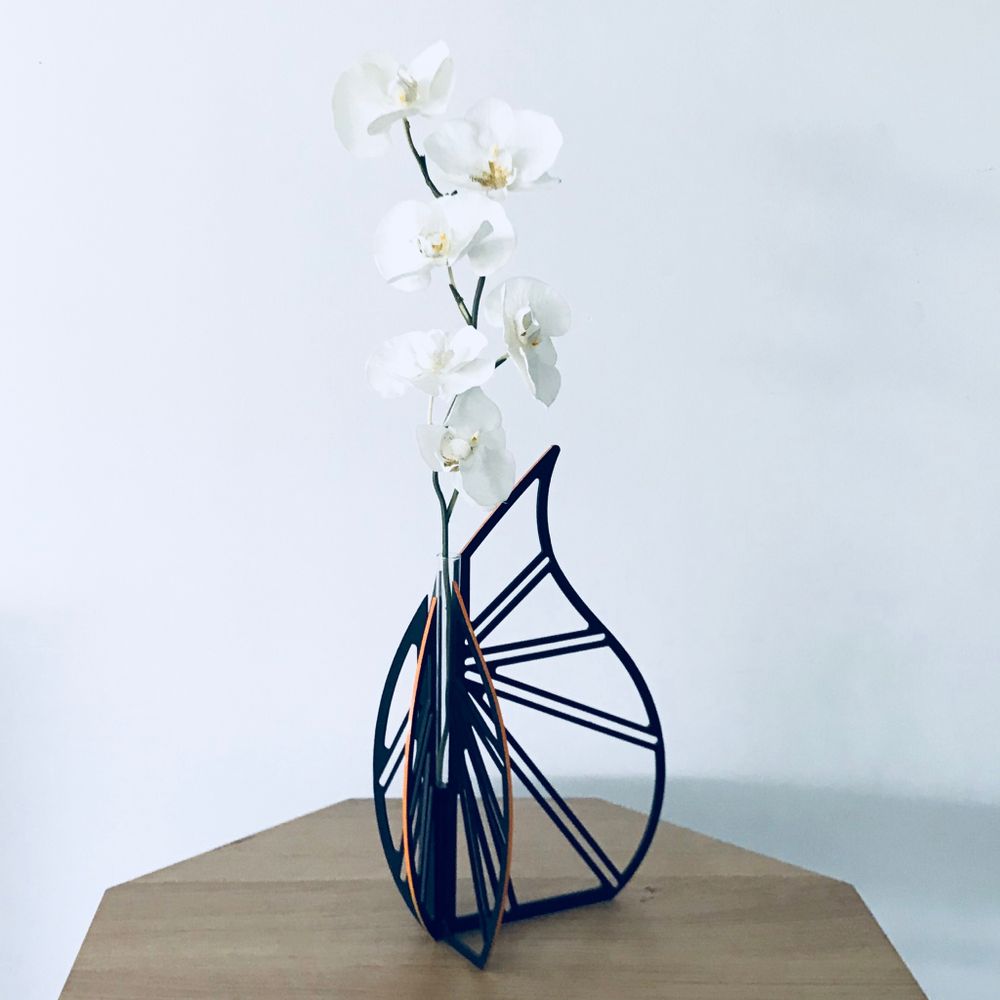 Décorations florales - Soliflore : "La fleur dans une goutte d'eau" - LFR CONCEPTION