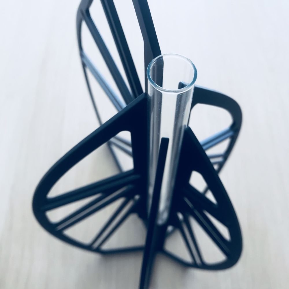 Décorations florales - Soliflore : "La fleur dans une goutte d'eau" - LFR CONCEPTION