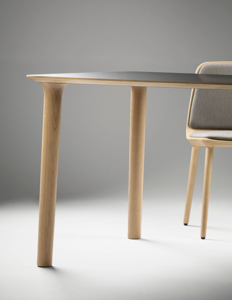 Dining Tables - Roll Table - TREKU