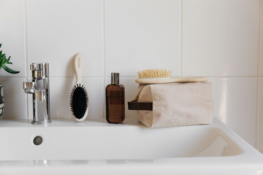 Accessoires à poser - Brosses à cheveux en bois de hêtre à poils de sanglier ou picots naturels - ANDREE JARDIN