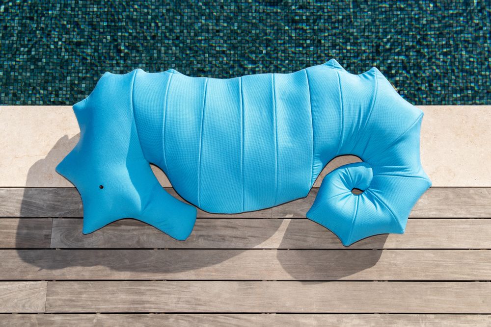 Deck chairs - XL blue seahorse floating bean bag - MX HOME