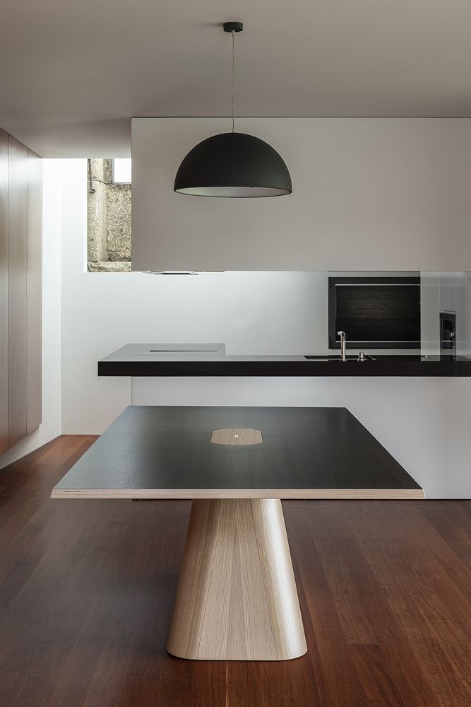 Dining Tables - PEDRA table - WUDA