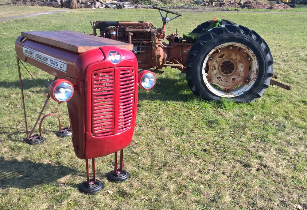 Console table - Tractor Massey Ferguson - LES 3 SINGES