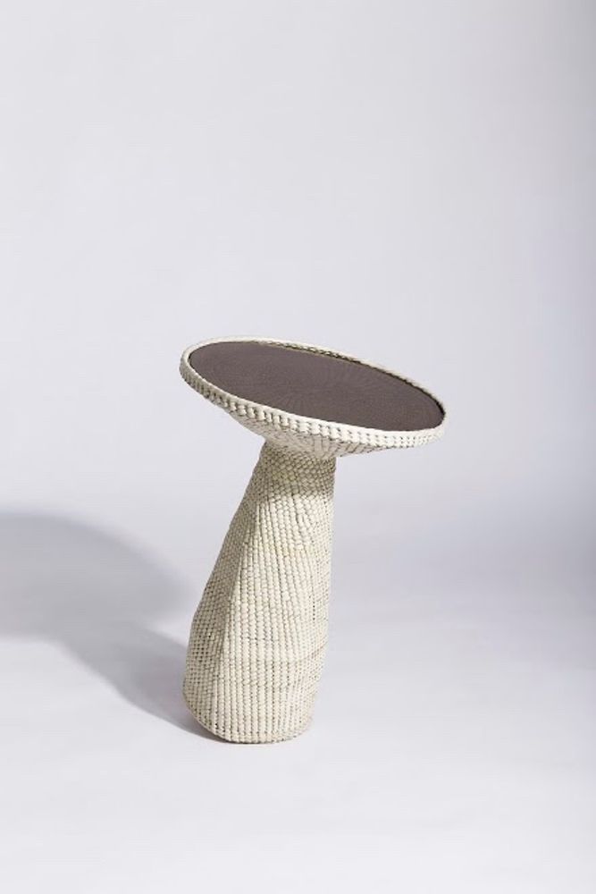 Dining Tables - Mesita side table  - 85°