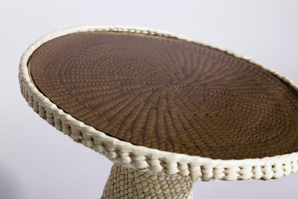 Dining Tables - Mesita side table  - 85°