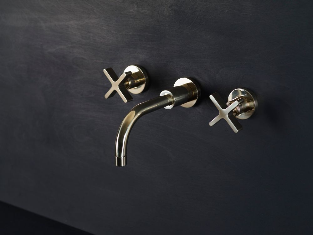 Robinetterie - Robinet de lavabo mural - STUDIO ORE