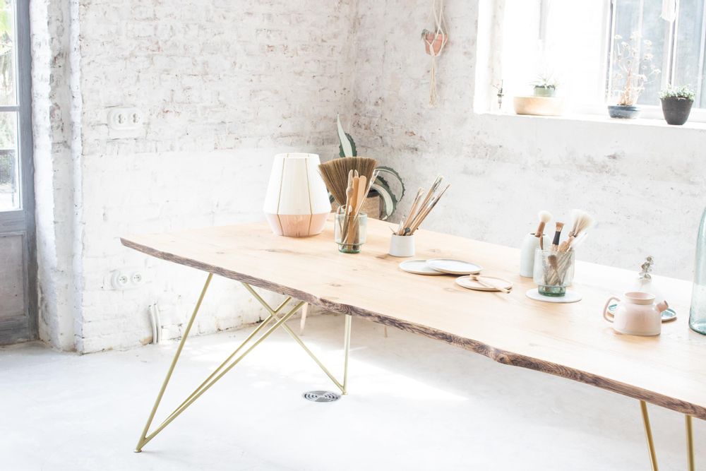 Tables Salle à Manger - TABLE BERLIN en chêne live edge - pied thermolaqué Laiton - FOR ME LAB