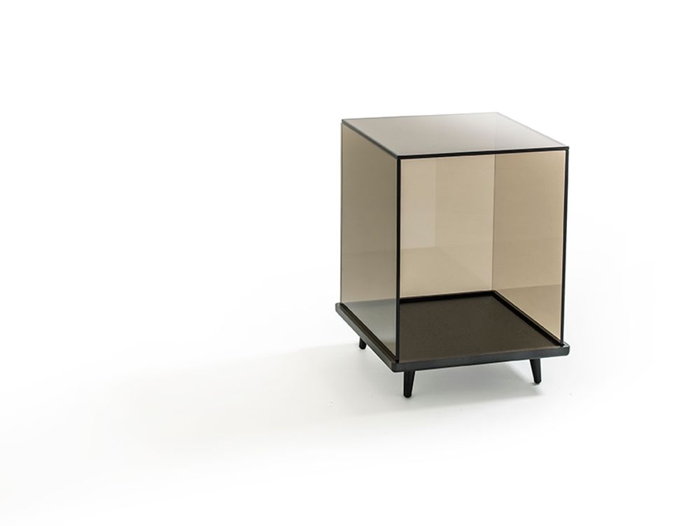 Tables basses - CUBE vitrine en verre - GLASS VARIATIONS