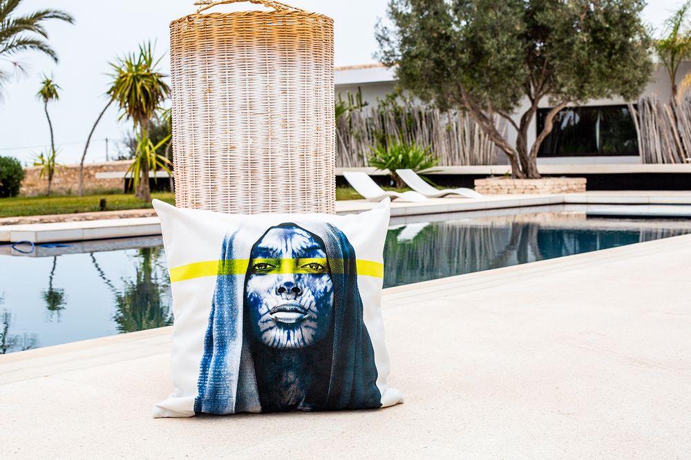 Coussins textile - Coussin DZIVAGURU by HUMAN INDIGO - ARTPILO
