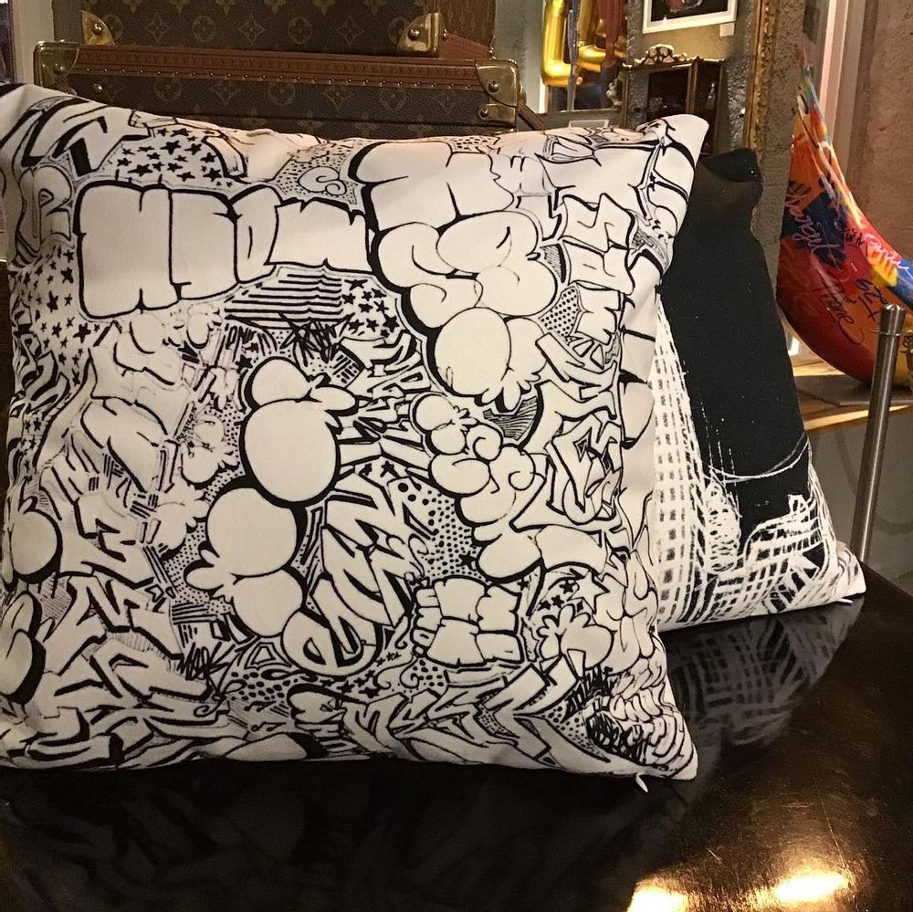 Fabric cushions - Pillow W&B LETTERZ by PAPAMESK - ARTPILO