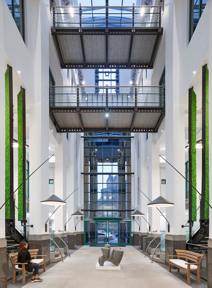 Office design and planning - Preserved Green Wall - Forest - GREEN MOOD