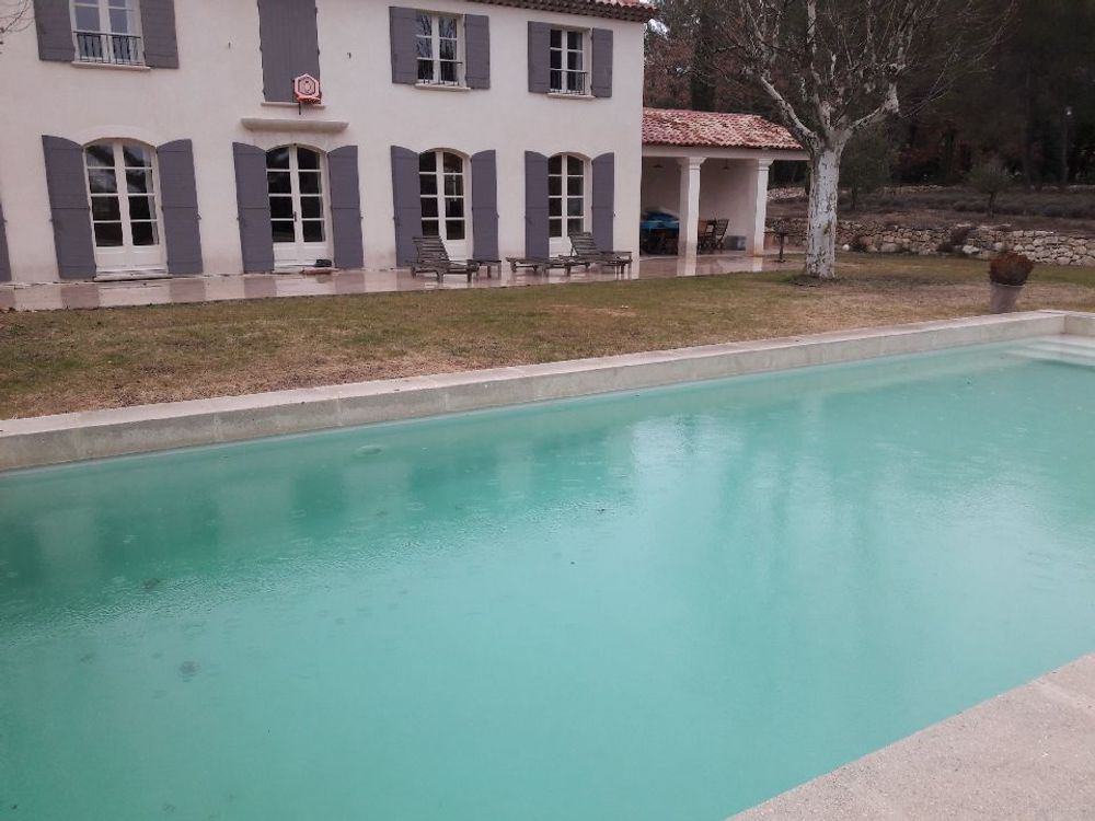Piscines extérieures - Enduit effet béton ciré Rouviere Collection - ROUVIERE COLLECTION