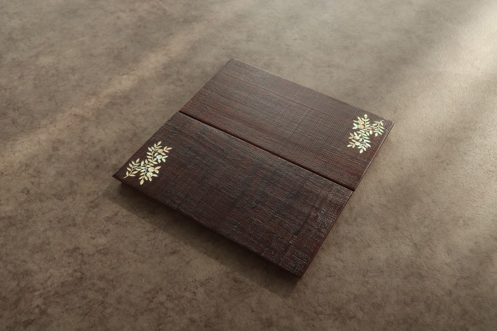 Tea and coffee accessories - Lacquered on Linen Tray with Mother-of-Pearl Inlays - SEOUL COLLECT