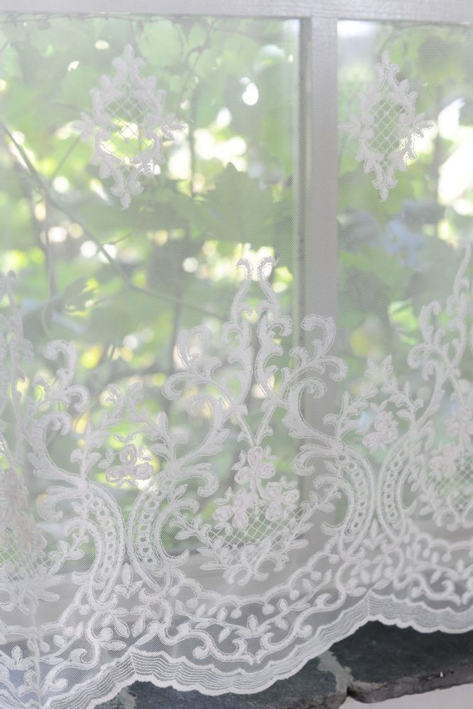 Curtains and window coverings - Audrey Lace - PIMLICO
