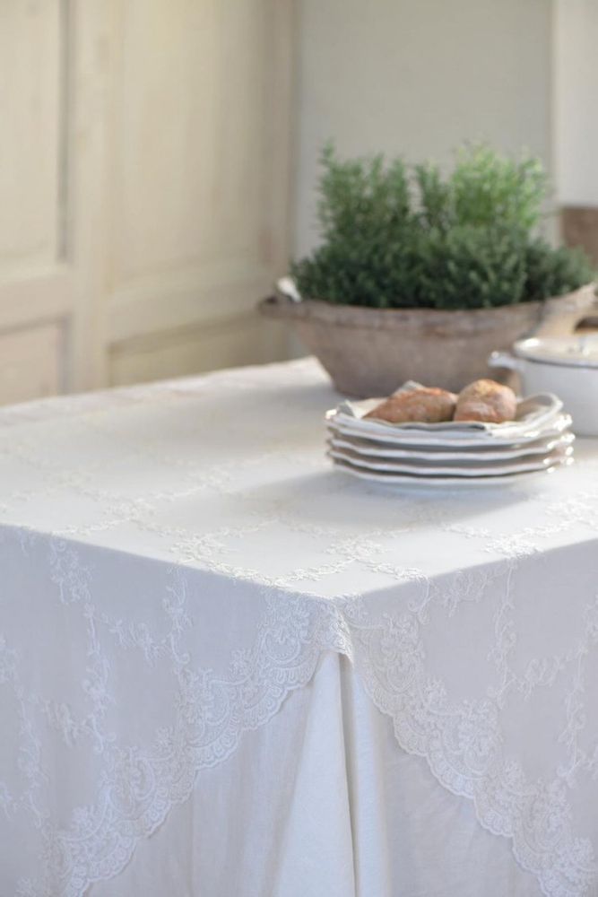 Table linen - Amelia Embroidered Lace - PIMLICO