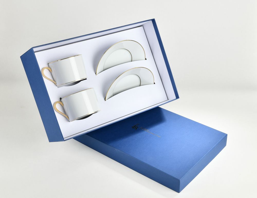 Tea and coffee accessories - The matt gold ELEGANCE tea cup & saucer - ALAIN BABULE
