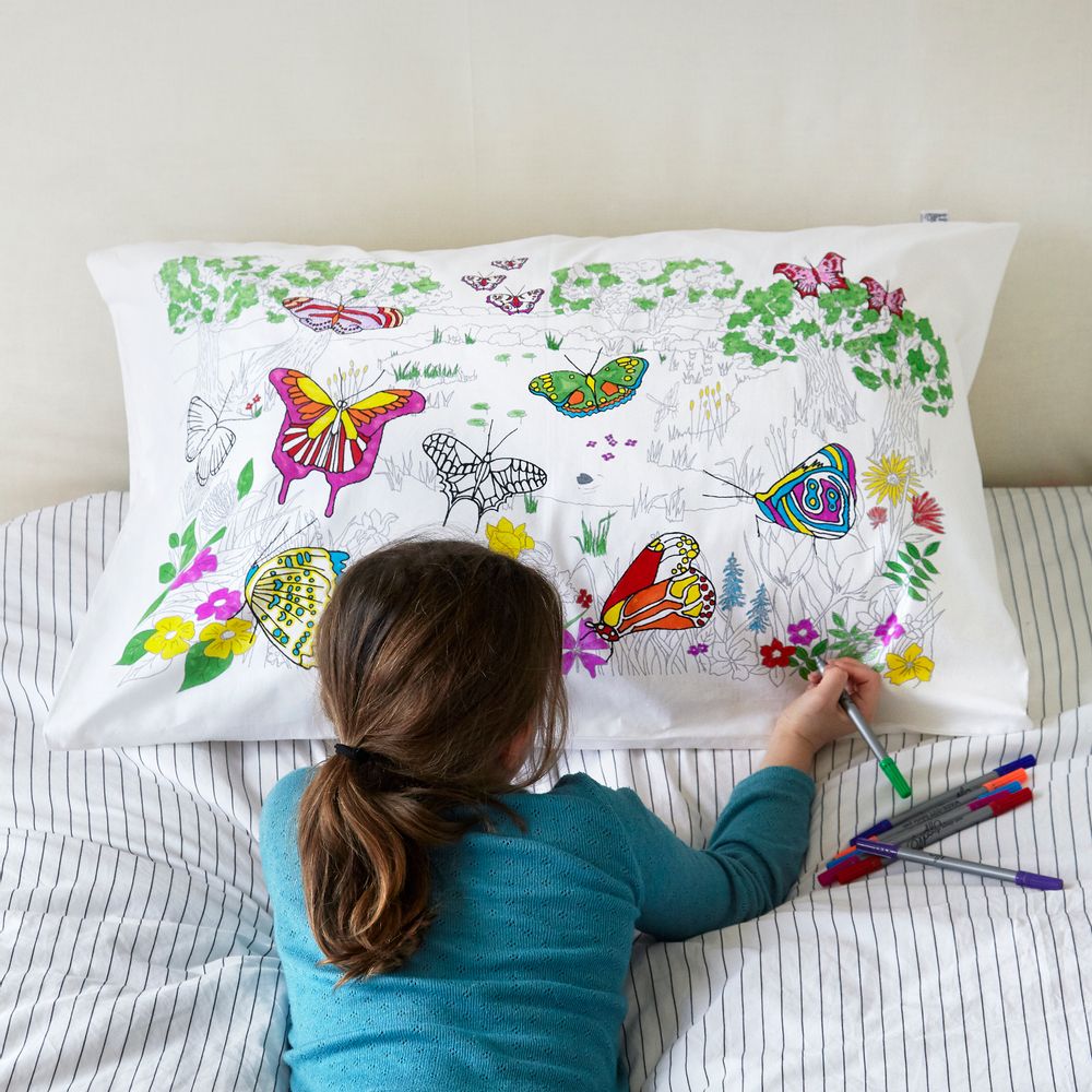 Children's arts and crafts - colour-in butterfly pillowcase - EATSLEEPDOODLE