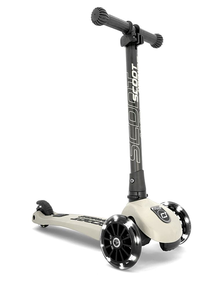 Toys - Highwaykick 3 LED - SCOOT AND RIDE GMBH