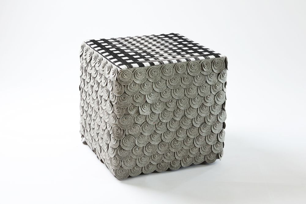 Tabourets - Tabouret Cube gris - EVA.CAMPRIANI