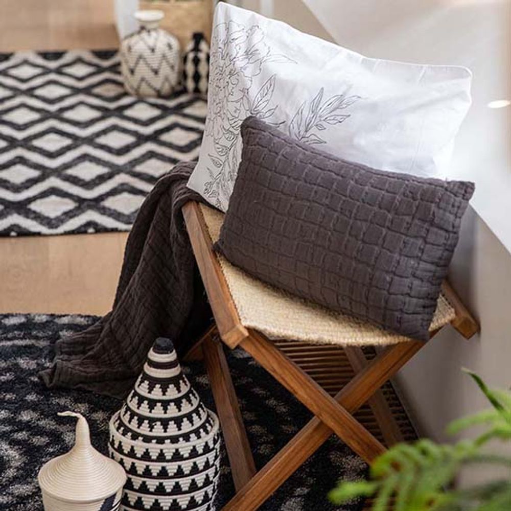 Coussins textile - Coussins et plaids SWAMI - MAISON VIVARAISE - SDE VIVARAISE WINKLER