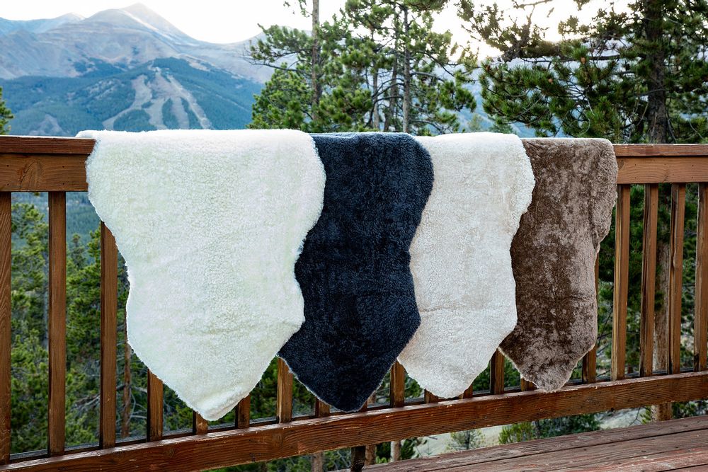 Other caperts - Sheepskin and Short Wool Cushions - FIBRE BY AUSKIN