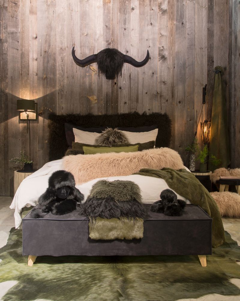 Other caperts - Tinted cow skin - MAISON YAK