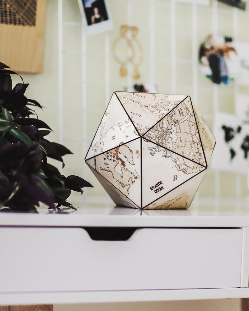 Design objects - Wood Icosahedron World Map - ENJOYTHEWOOD