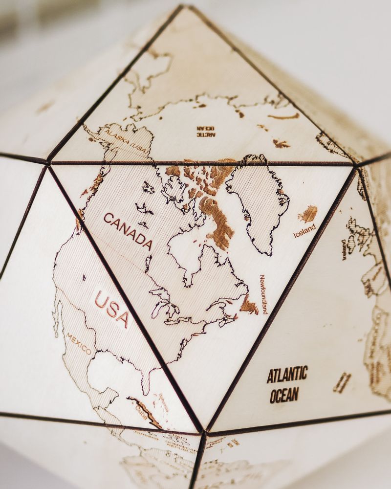 Design objects - Wood Icosahedron World Map - ENJOYTHEWOOD