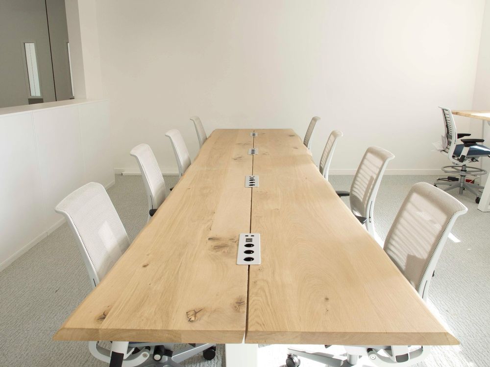 Bureaux - Table MONUMENTALE - Bench informel grand format en chêne live edge - FOR ME LAB