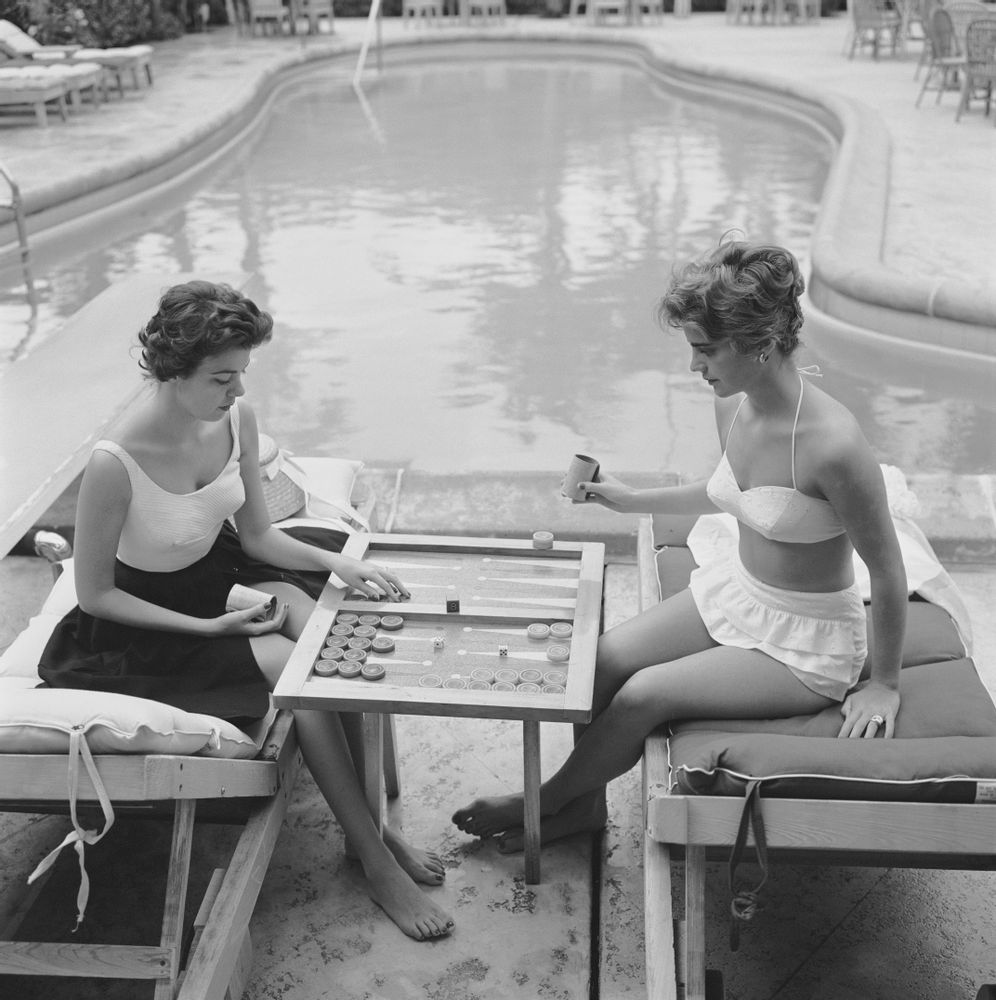Other wall decoration - Backgammon By The Pool - GETTY IMAGES GALLERY