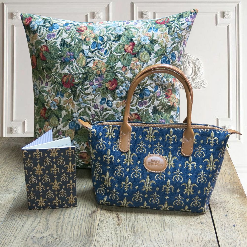 Sacs et cabas - Collection d'Accessoires Les Fleurs de Royal Tapisserie - ROYAL TAPISSERIE MADE IN FRANCE