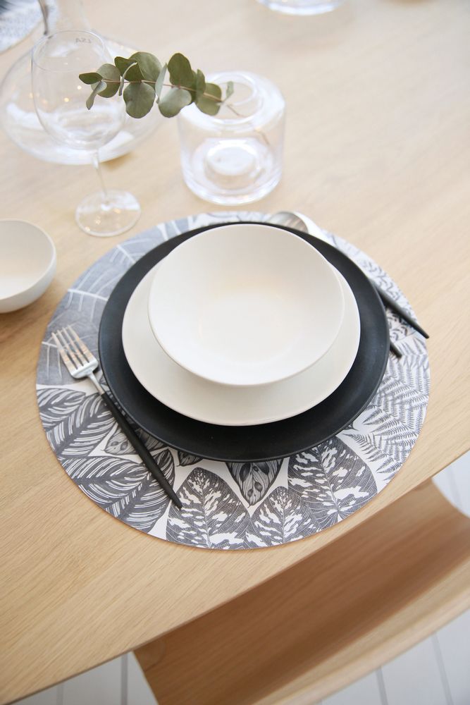 Placemats - Lauranne Bic Placemats - Black - MAISON BERHT