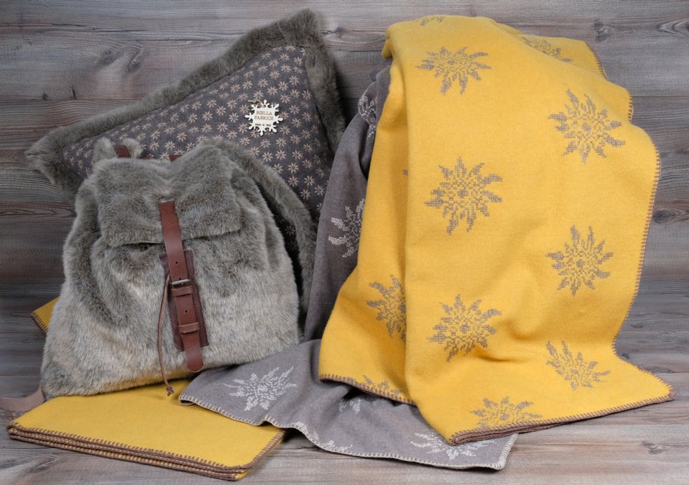 Fabric cushions - THROWS AND CUSHIONS - BIELLA FABRICS