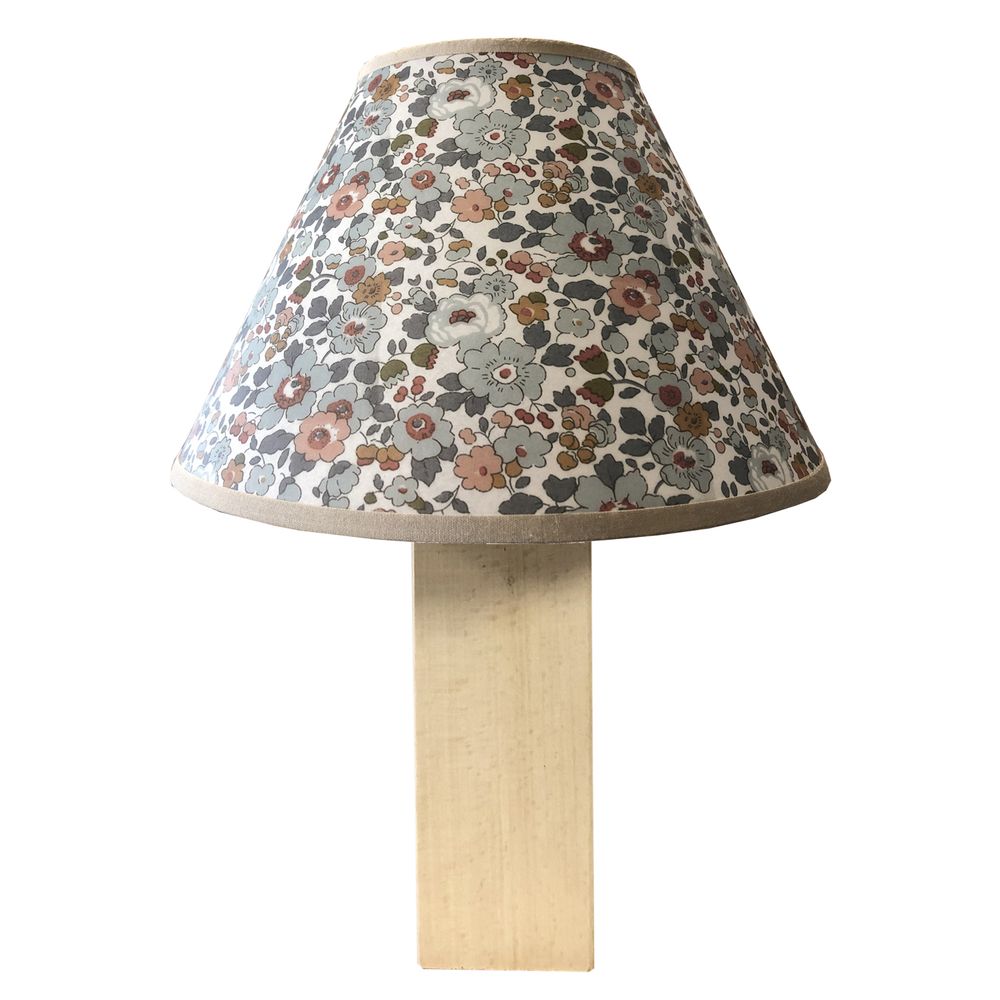 Chambres d'hôtels - COLLECTION LUMINAIRES CHARME /LAMPE " FORESTA " AVEC ABAT JOUR FLEURS /LIBERTY (LAMPES A POSER, LAMPES DE TABLE, LAMPADAIRES, APPLIQUES, SUSPENSIONS, ABAT JOUR) - LA MAISON DE GASPARD