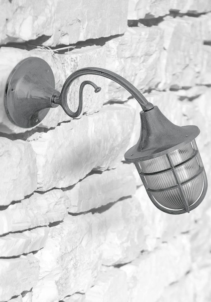 Appliques - Applique murale avec rosace en laiton et bras en laiton et lumière de cloison 96 - ANDROMEDA LIGHTING