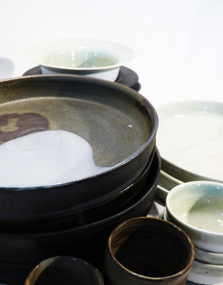 Ceramic - Dishes made of black sandstone - ATELIER DE WILLIAMS