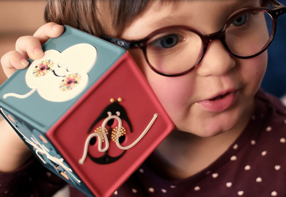 Jouets enfants - La Conteuse merveilleuse - SAS JOYEUSE