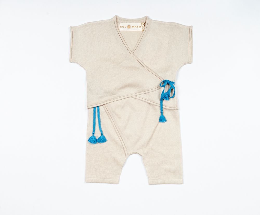 Throw blankets - TOKY, Japanese-Inspired Baby Outfits: Exceptional Comfort. Silk and Cashmere Blend - SOL DE MAYO