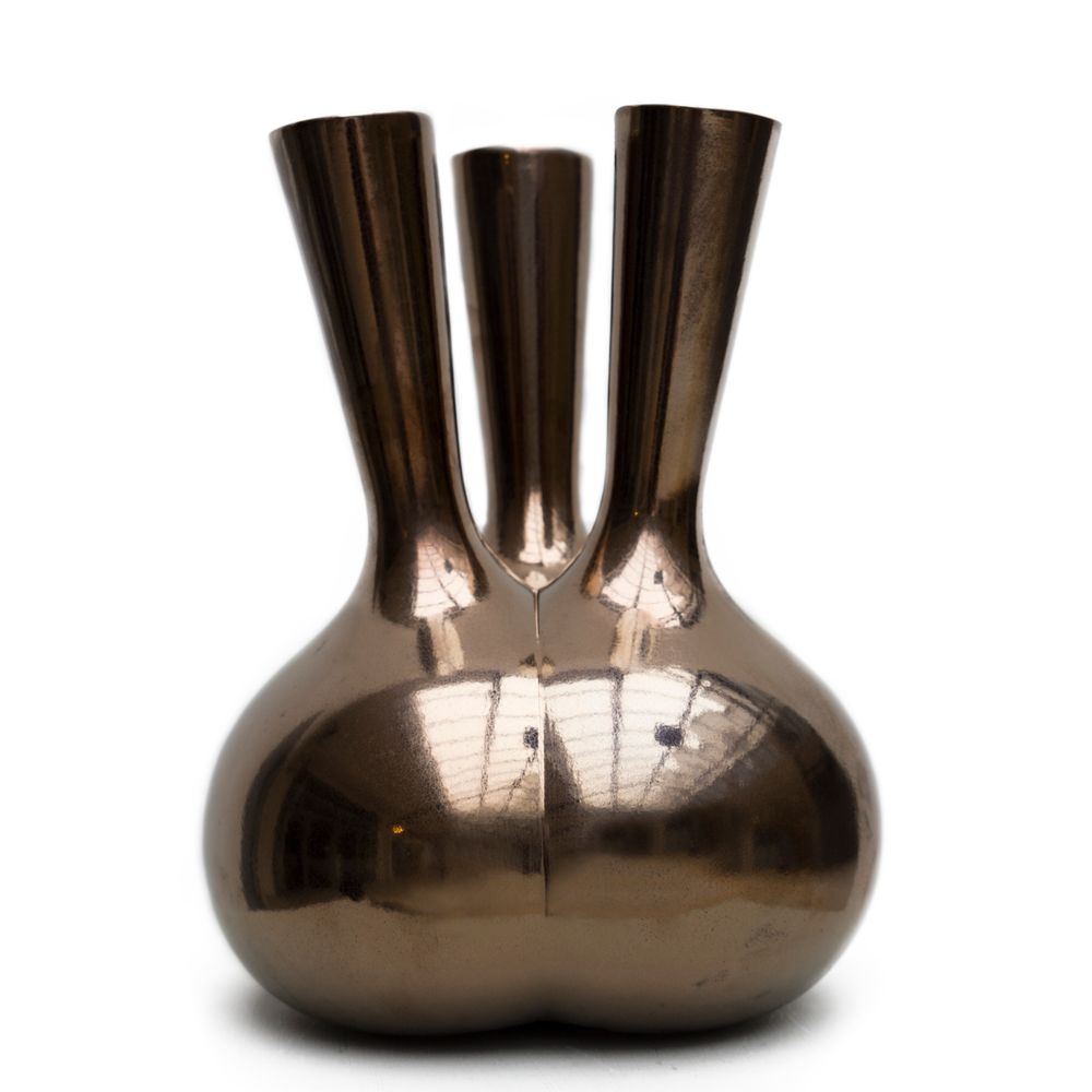 Ceramic - Mama Vase - Roderick Vos - COR UNUM