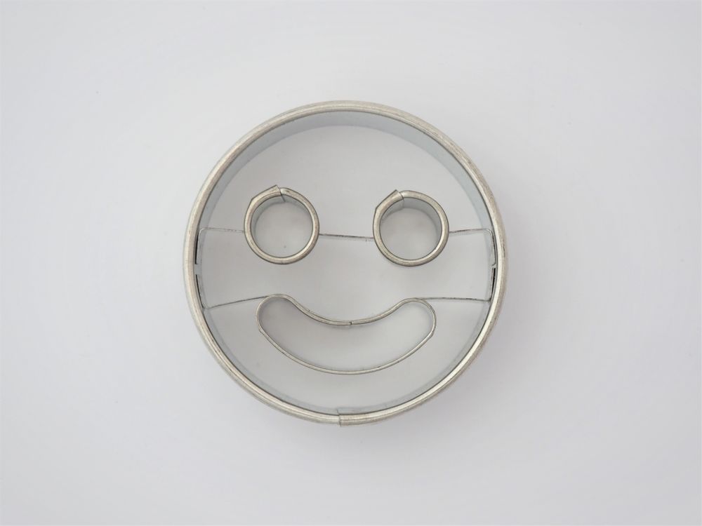 Loisirs créatifs pour enfant - Emporte-pièce smiley - W! EUROPE S.R.O
