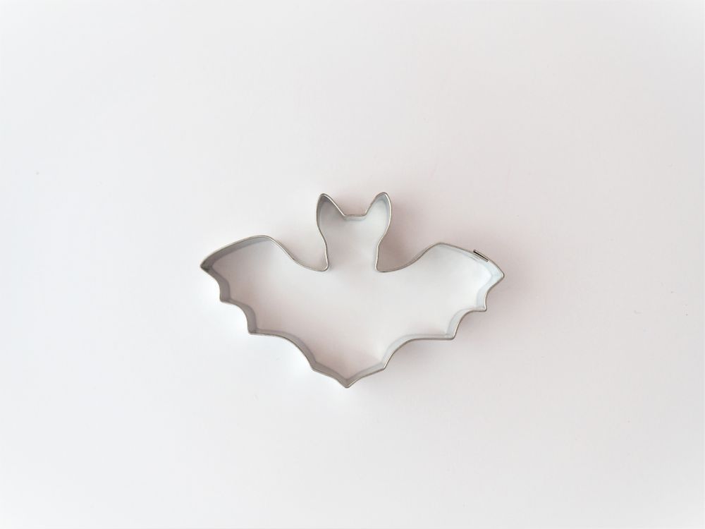 Children's arts and crafts - Cookie cutter squirrel - W! EUROPE S.R.O