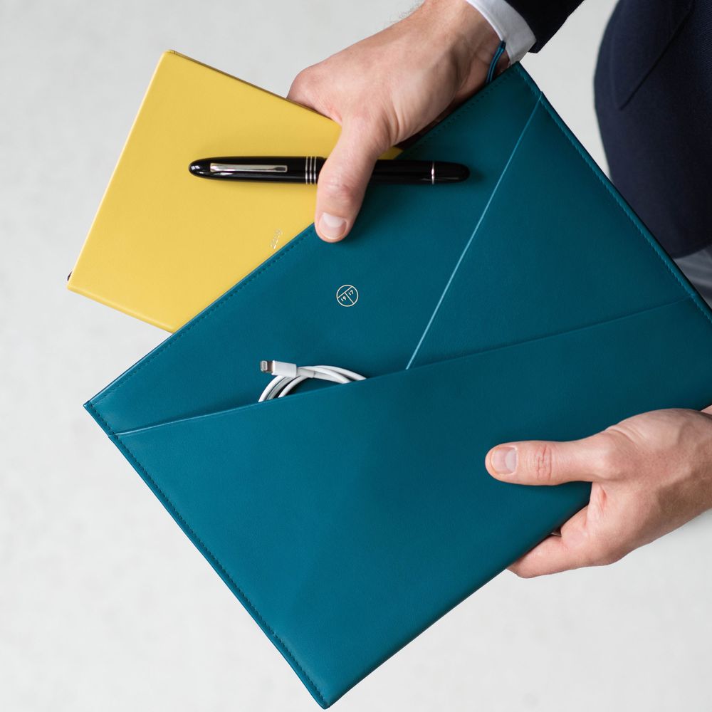 Leather goods - Envelope Pouch Wallaby - TREULEBEN