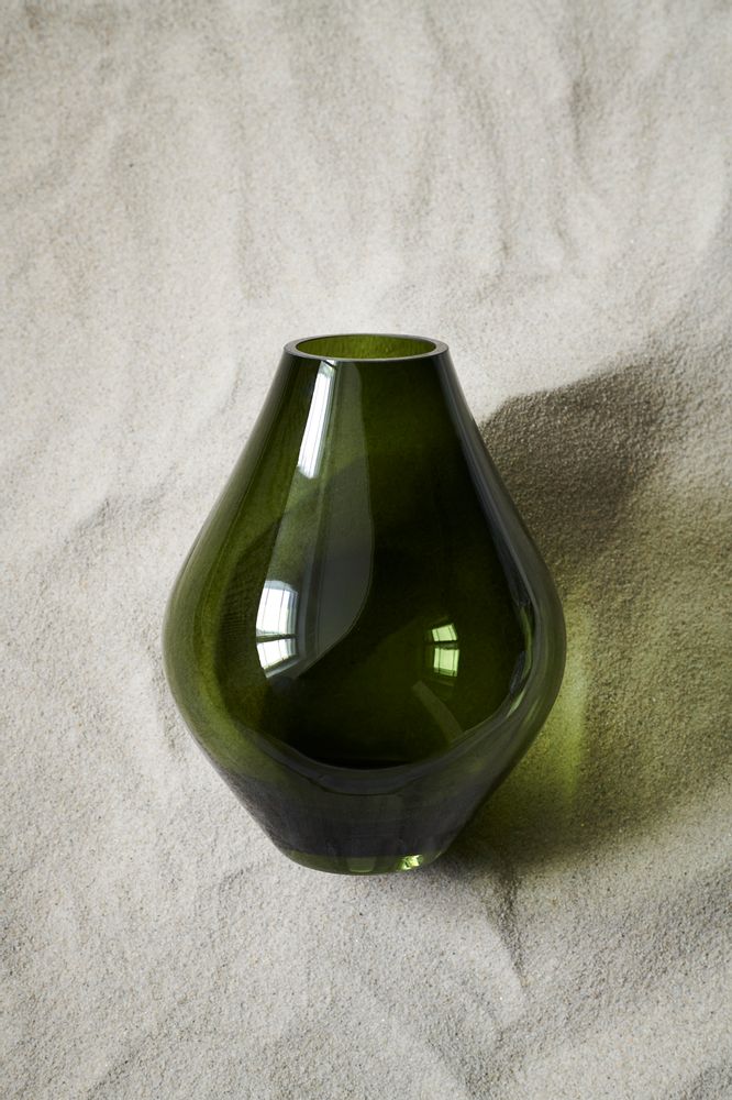 Vases - Vases en verre, différentes formes et couleurs - H. SKJALM P.