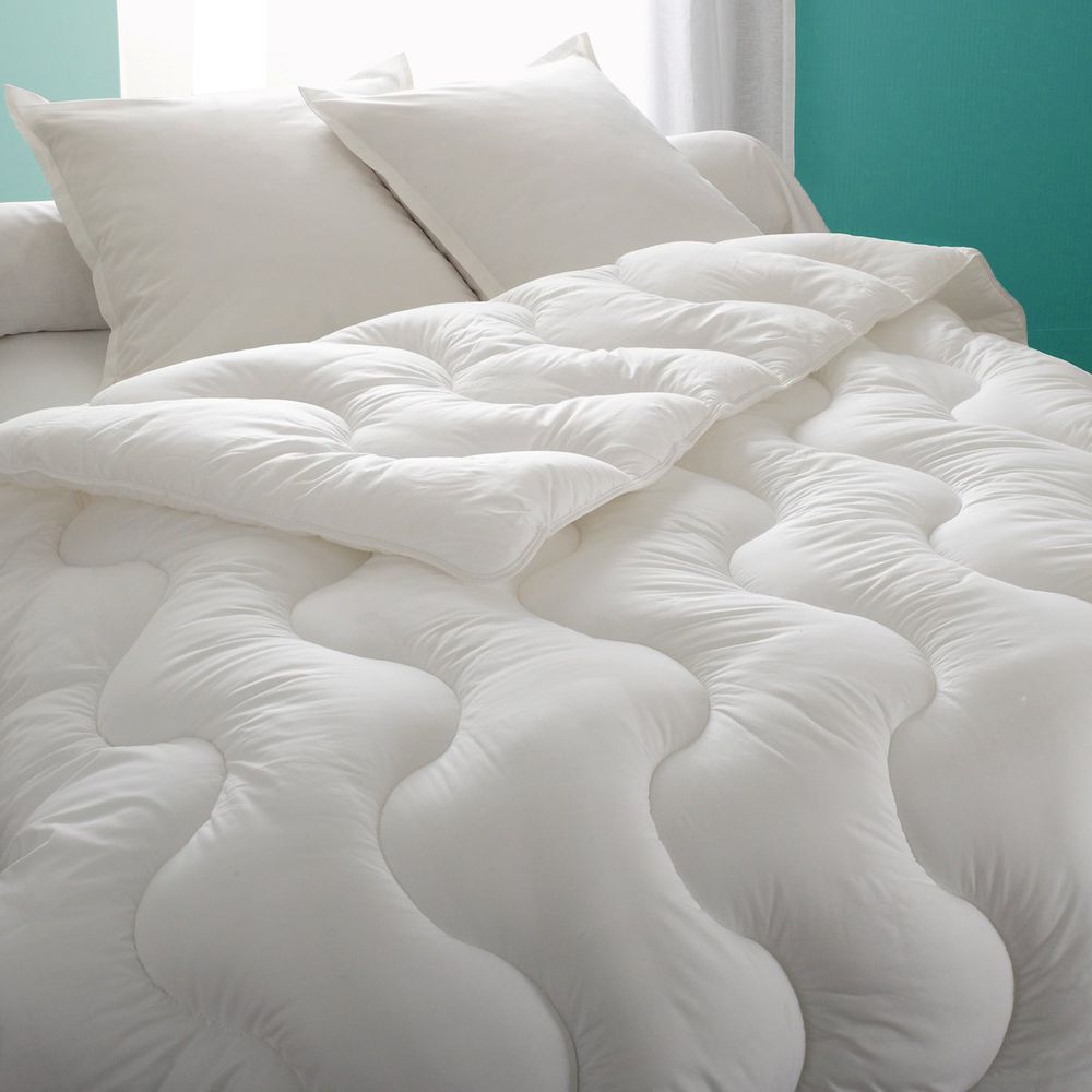 Couettes et oreillers - Couette Quallofil Premium Allerban. - TRADITION DES VOSGES