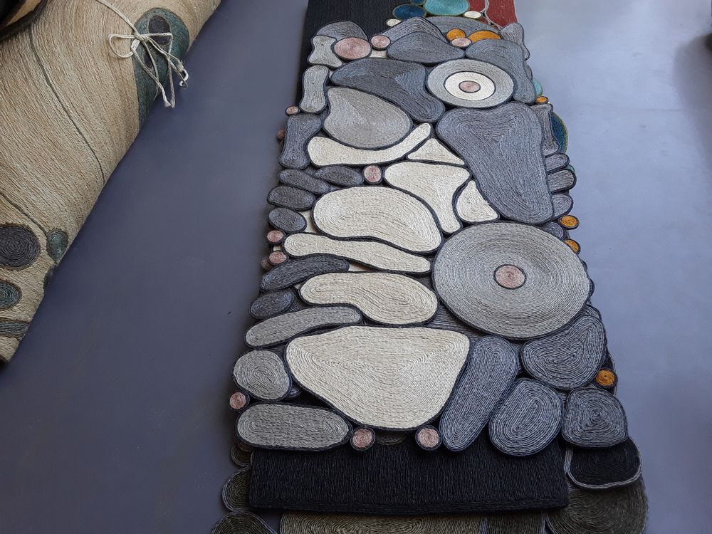 Tapis sur-mesure - Mini megalith Tapis - GASY RUG
