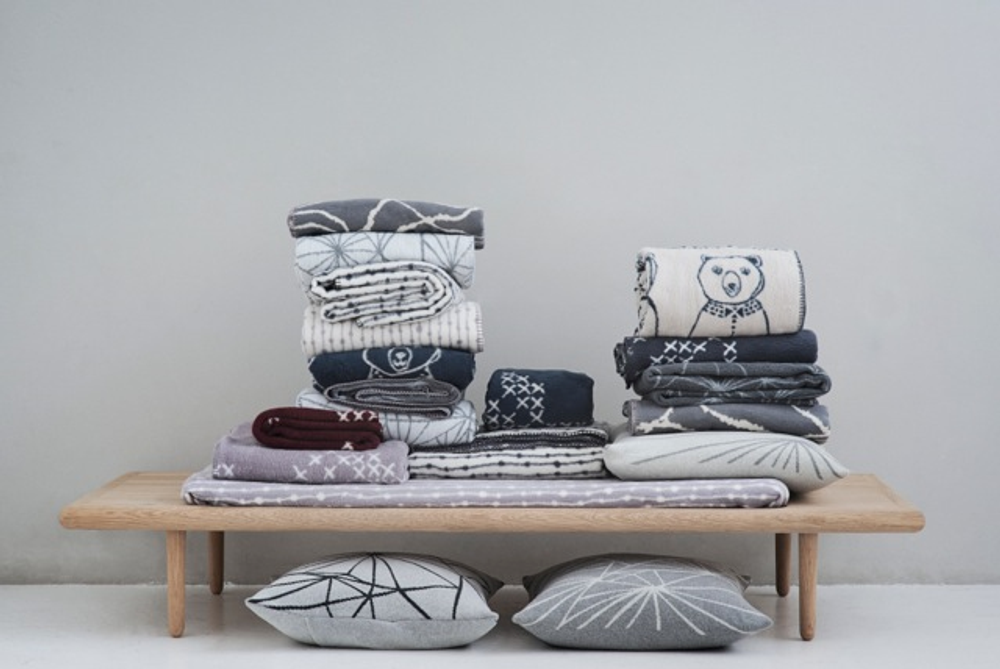Throw blankets - Designer throw blankets and plaids - FABGOOSE