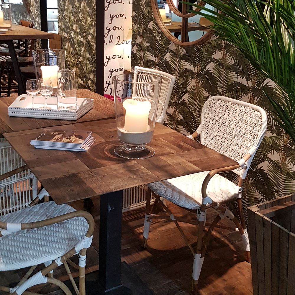 Chairs for hospitalities & contracts - CHAIRS & ARMCHAIRS IN RATTAN - BRUCS